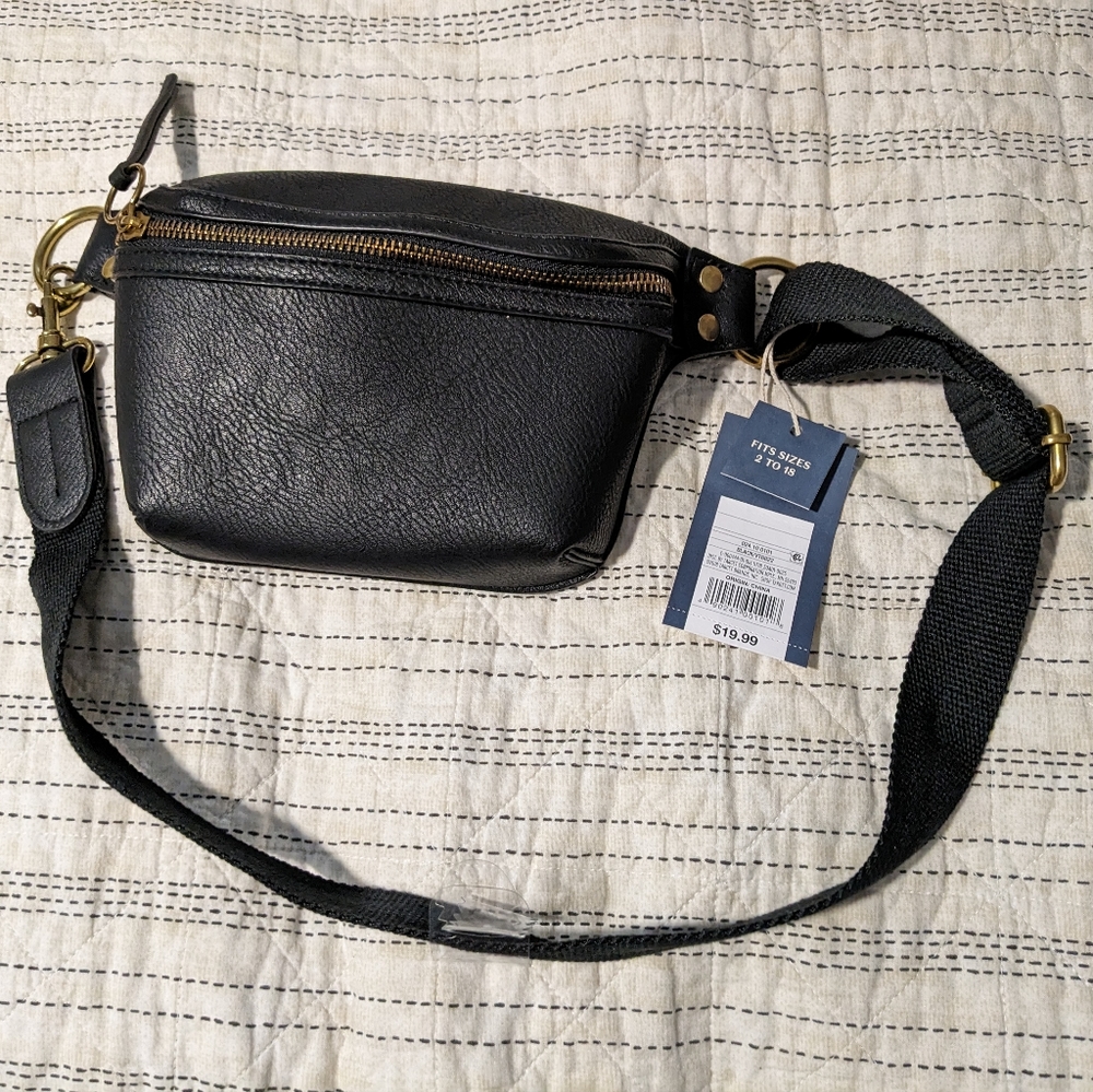 Faux leather fanny pack / belt bag